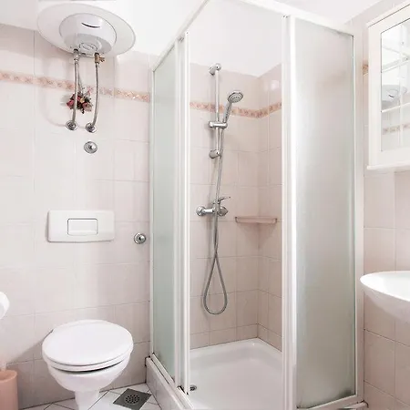 Lara Gortanova Bay Apartamento *