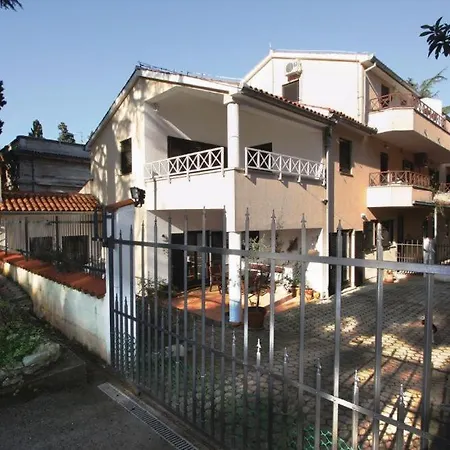 Apartamento Lara Gortanova Bay *